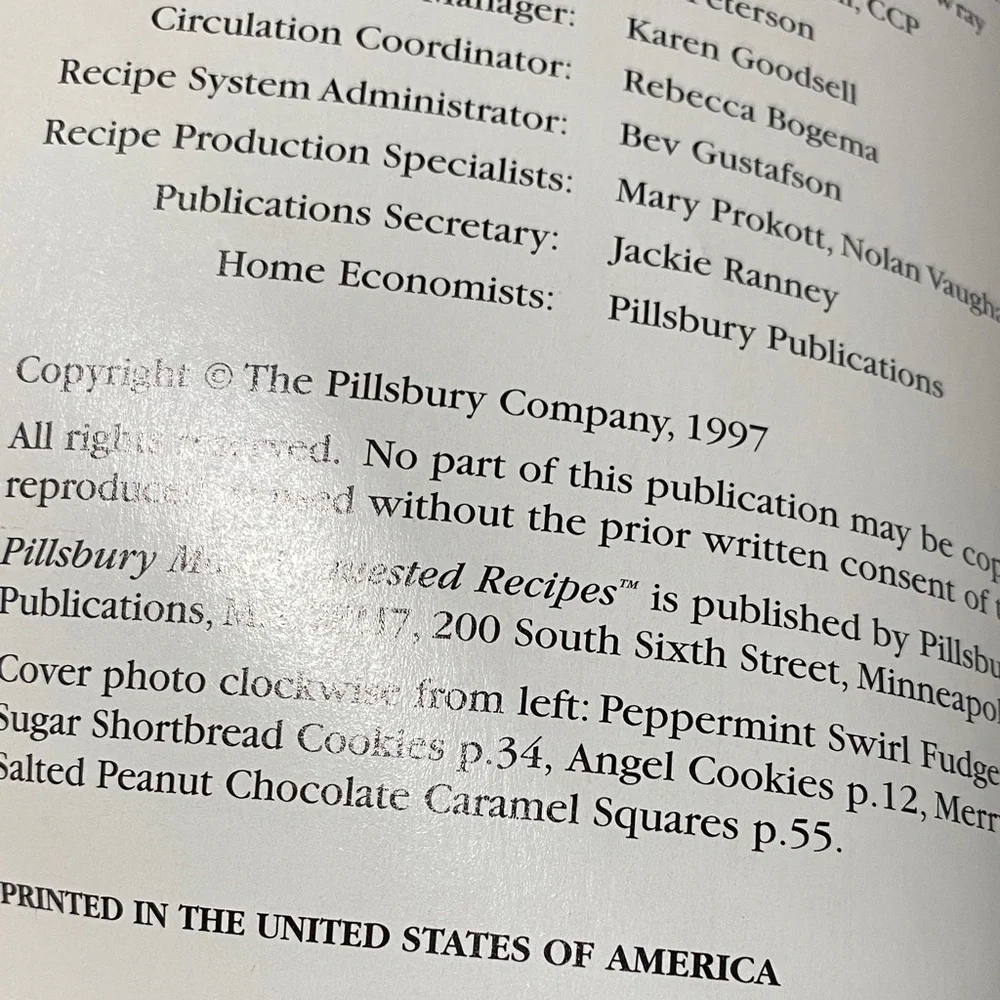Pillsbury Holiday and Party Cookbook Set